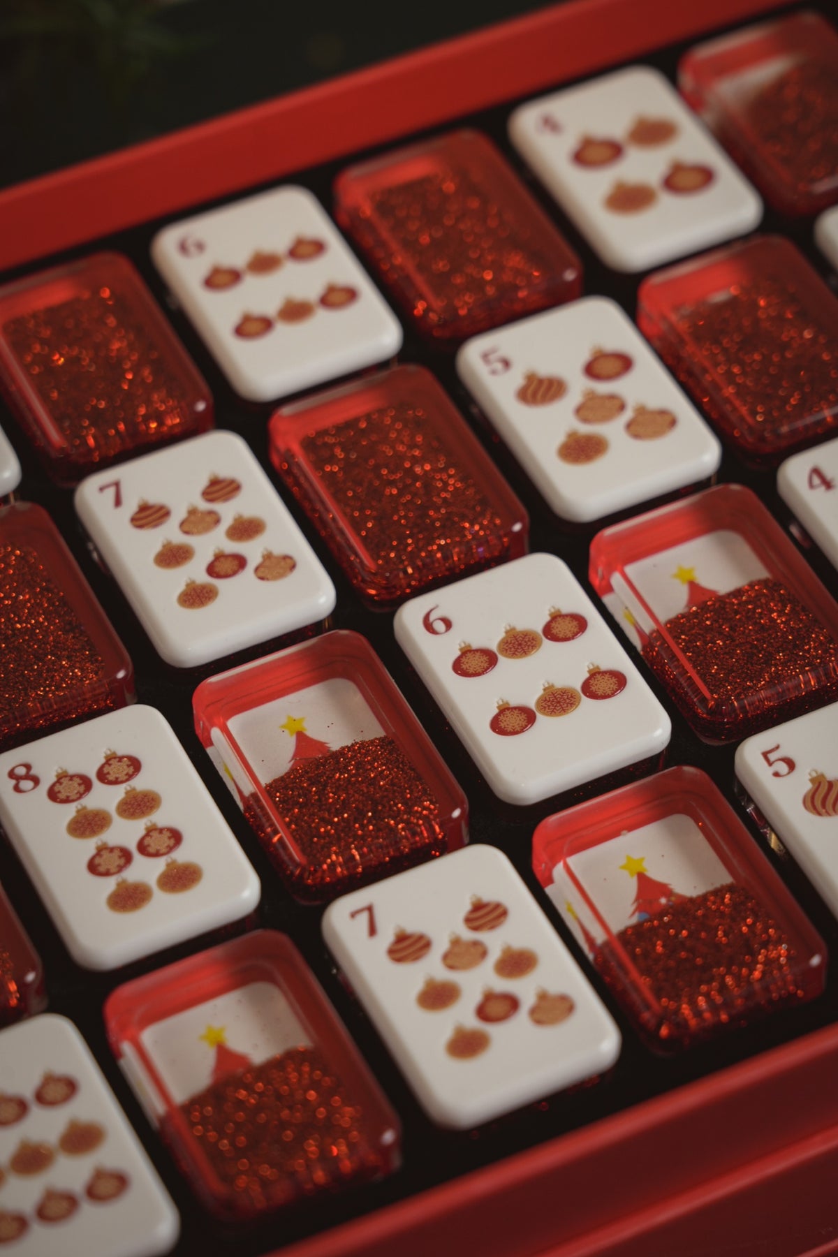 Red Glitter Christmas Mahjong Set | Limited Edition Holiday Collection
